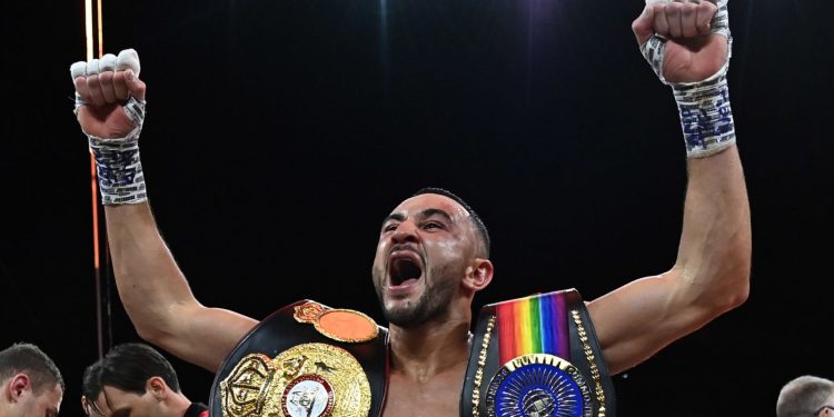 Callum Simpson vence a Zak Chelli en su ciudad natal y gana el campeonato británico y de la Commonwealth | Noticias de boxeo