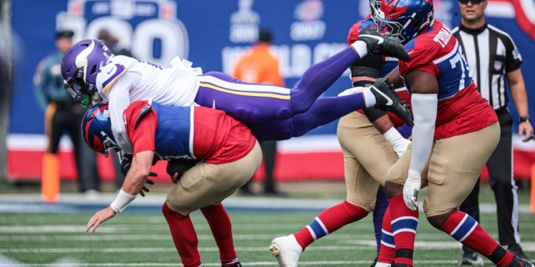 La frustración llega a su punto máximo para Daniel Jones y los Giants en otro inicio difícil