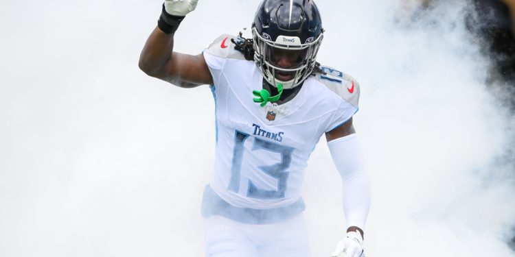 Titans ponen al CB Chidobe Awuzie (ingle) en IR
