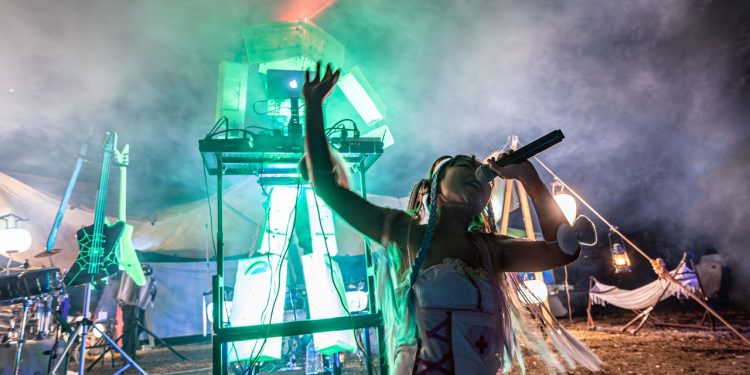 Burning Man ha terminado, pero los festivales regionales continúan la fiesta todo el año