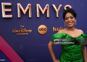 La actriz puertorriqueña Liza Colón-Zayas gana su primer Emmy