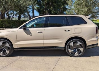 Primera prueba del Volvo EX90: aún no está del todo listo