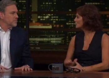 Trump se derrumba y ataca a Bill Maher y Stephanie Ruhle mientras las elecciones se alejan