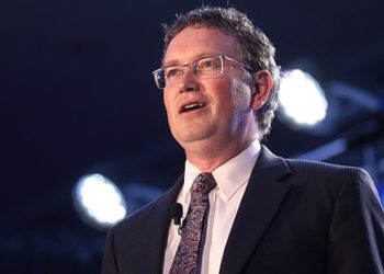 Massie: La Ley SAVE no se convertirá en ley