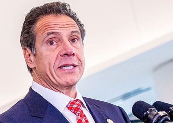 El exgobernador de Nueva York, Andrew Cuomo, interrogado por las muertes en residencias de ancianos por COVID-19