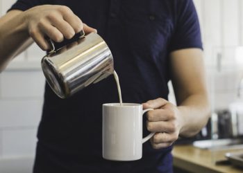 Debes probar los cafés con leche con especias de calabaza, las bebidas de otoño y las delicias de otoño en Edmonton