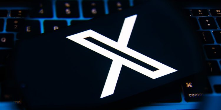 El valor de la X de Elon Musk se desploma, dice la empresa que le ayudó a comprarla