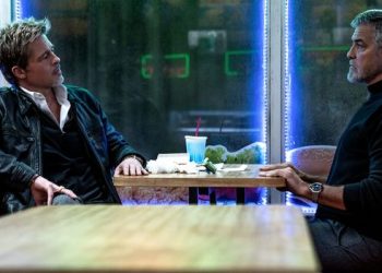 George Clooney y Brad Pitt protagonizan una película policial 'genialmente entretenida pero olvidable'