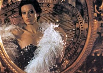 'Extremadamente problemática': cómo la película de culto 'erótica de autor' Emmanuelle se convirtió en un éxito mundial