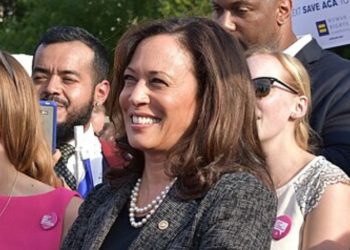 La confianza del consumidor en la economía estadounidense se desploma según los últimos datos