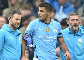 Lesión de Rodri: el centrocampista del Manchester City 'fuera por mucho, mucho tiempo' y necesitará cirugía después de la lesión de rodilla sufrida contra el Arsenal | Noticias de fútbol