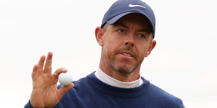 Amgen Irish Open: Rory McIlroy se queda a dos golpes de su propio campo y Matteo Manassero se pone en cabeza a mitad de camino | Noticias de golf