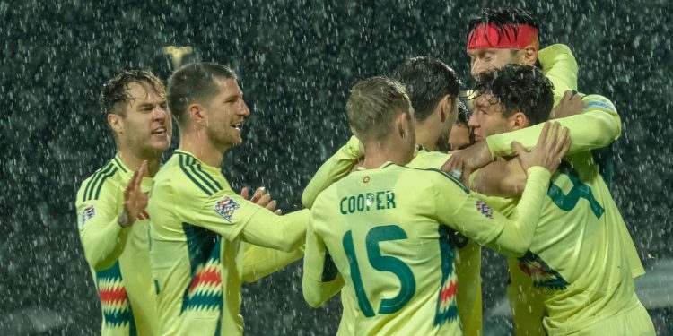 Montenegro 1 – 2 Gales