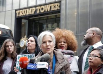 Kamala Harris deja caer el martillo sobre Jill Stein