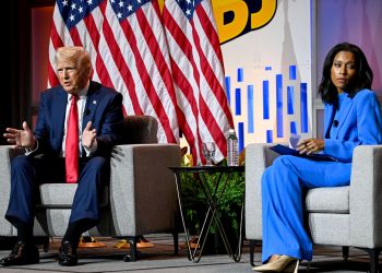 Verificación de hechos: ¿Aumentaron 'masivamente' los salarios de los negros en Estados Unidos durante el gobierno de Donald Trump? | Elecciones EE.UU. 2024 Noticias