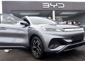 La UE aumenta los aranceles a los vehículos eléctricos chinos, lo que provoca la reprimenda de Beijing | Industria automotriz