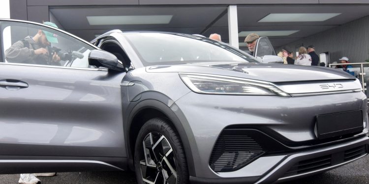 La UE aumenta los aranceles a los vehículos eléctricos chinos, lo que provoca la reprimenda de Beijing | Industria automotriz