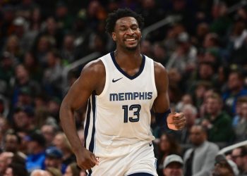 Grizzlies F Jaren Jackson Jr. (tendón de la corva) se lesionó en la primera práctica