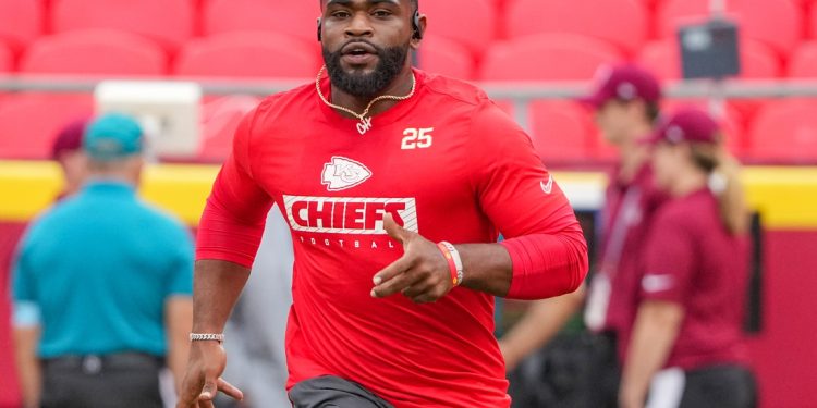 Chiefs abren ventana de práctica para RB Clyde Edwards-Helaire