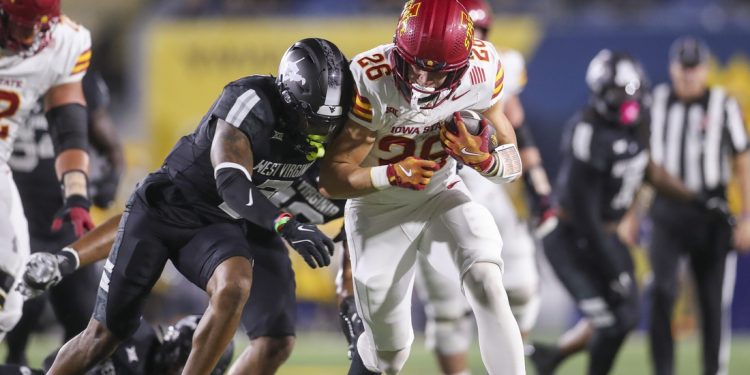 El No. 11 Iowa State se aleja en el cuarto lugar para vencer a West Virginia