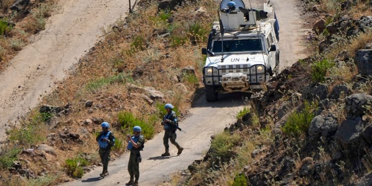 Israel 'demolió' torre de vigilancia en el último ataque contra las fuerzas de paz de la ONU en Líbano | Israel ataca Líbano Noticias