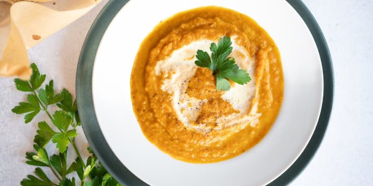 Sopa de calabaza saludable a toda prisa