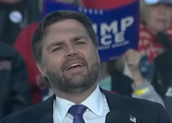 Ex asistente de McCain dice: El 'asalto a la democracia' de JD Vance es 'mucho peor que Trump'