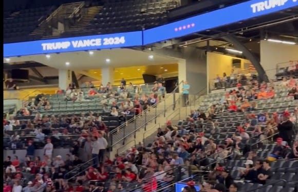 La multitud de Trump en Georgia lo abandona a los 30 minutos de su discurso