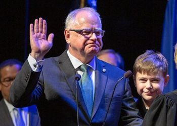 Minnesota de Walz ocupó el último lugar en política fiscal entre los 50 estados