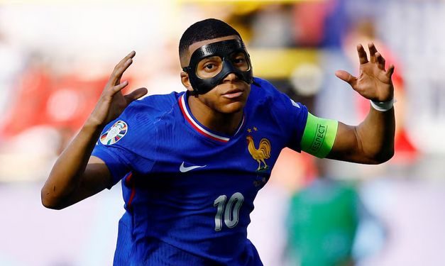 Mbappé niega la acusación de violación de «noticias falsas» mientras se inicia la investigación sueca