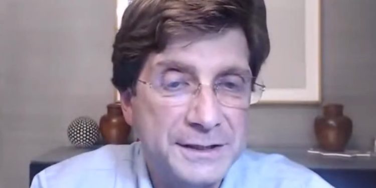 AQUÍ VAMOS OTRA VEZ: El jefe de la mesa de decisiones de Fox News advierte que el resultado de las elecciones tardará unos cinco días | El experto en puerta de enlace