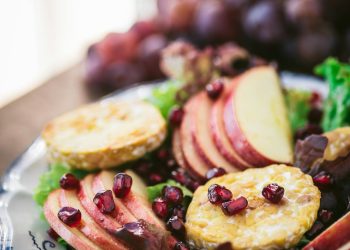 Ensalada de manzana y col rizada Harvest: una delicia perfecta para el otoño
