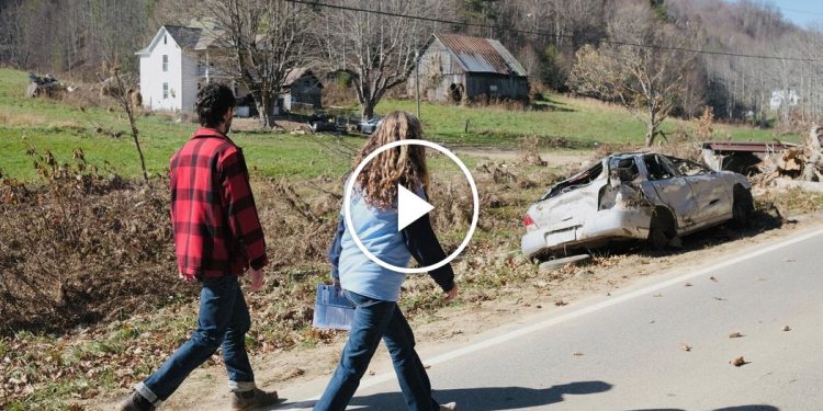 Llegar a los votantes rurales de Carolina del Norte después del huracán Helene