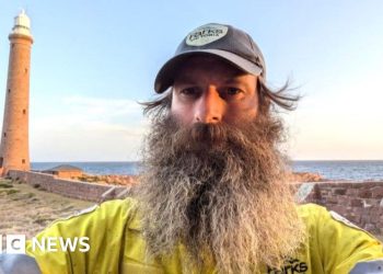 Scot consigue el trabajo de sus sueños como farero en una isla australiana
