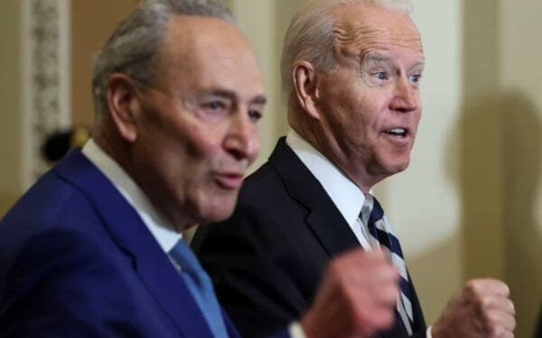 Los demócratas están pasando por alto las confirmaciones judiciales de Biden y jodiendo a Trump