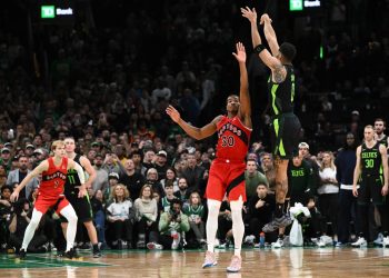 Resumen de la NBA: el triple de Jayson Tatum al sonar la chicharra levanta a los Celtics en tiempo extra