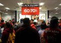 El miedo a los aranceles de Trump impulsa a los compradores a buscar ofertas del Black Friday | Noticias minoristas