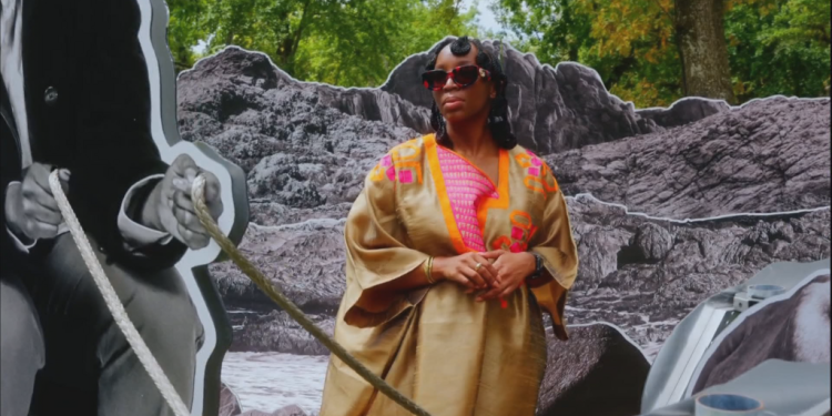 El artista visual sudafricano Lebohang Kganye brilla en Paris Photo