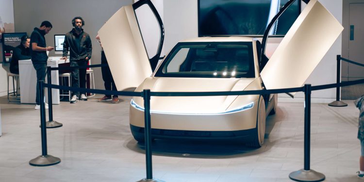 Donald Trump quiere flexibilizar las reglas para los vehículos autónomos