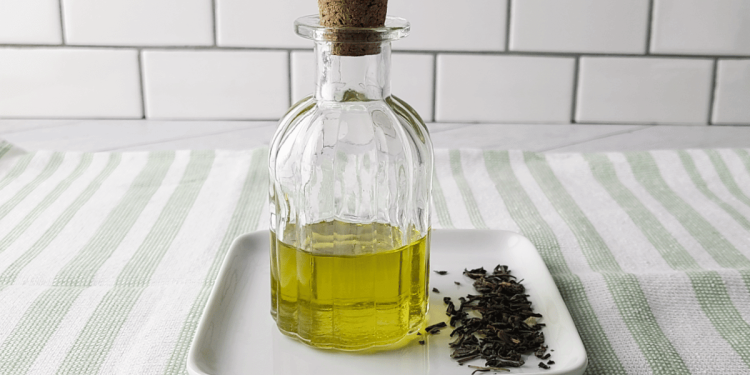 Suero iluminador de té verde