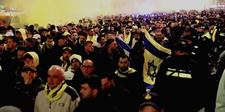 Sesgo de los medios, inexactitud y violencia en Amsterdam | Programas de televisión