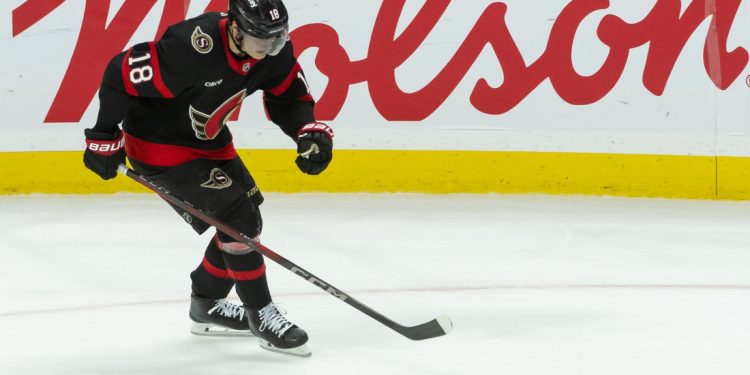 Brady Tkachuk anota en tiempo extra para que los senadores superen a los Penguins