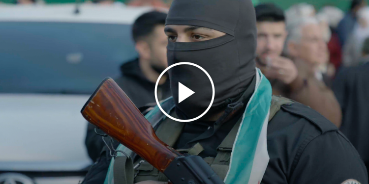 De combatientes a policías en un Damasco post-Assad