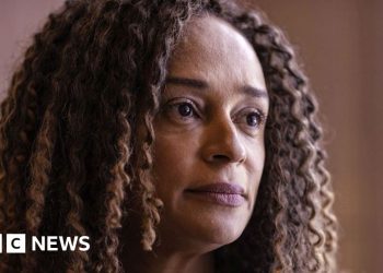 Isabel dos Santos de Angola critica las sanciones por «dinero sucio» del Reino Unido