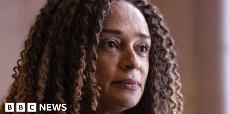 Isabel dos Santos de Angola critica las sanciones por «dinero sucio» del Reino Unido