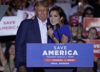 ÚLTIMA HORA: El presidente Trump anuncia que Kari Lake se desempeñará como directora de Voice of America: ¡Lake responde! | El experto en puerta de enlace