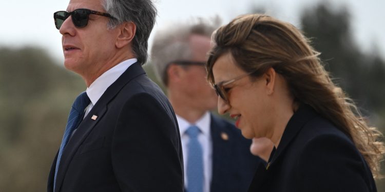 Ayudantes de Biden en Medio Oriente en impulso diplomático para Siria y Gaza | Noticias de la guerra de Siria