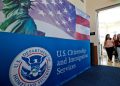¿Por qué los republicanos estadounidenses debaten el futuro de las visas H-1B para trabajos altamente calificados? | Noticias de Economía y Negocios