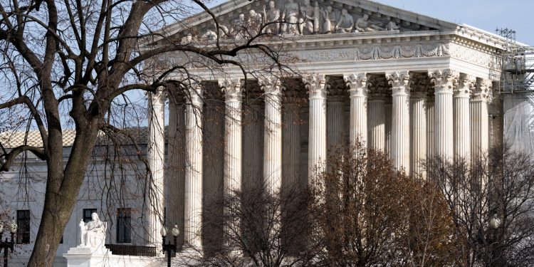 'Una crisis ética creada por ella misma': los demócratas critican la ética de la Corte Suprema | Noticias de los tribunales