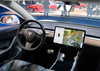 Tesla corteja a las ciudades de Texas para probar su prometido servicio de robotaxi